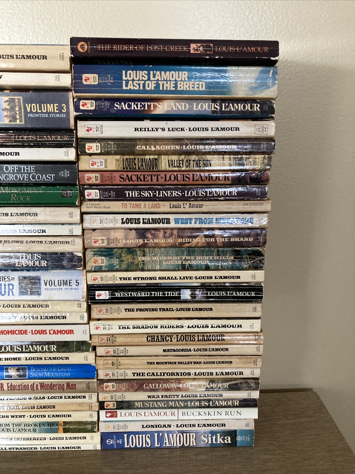 Louis L’Amour Western Paperback Books**Build Your Own** Good-Very Good Condition