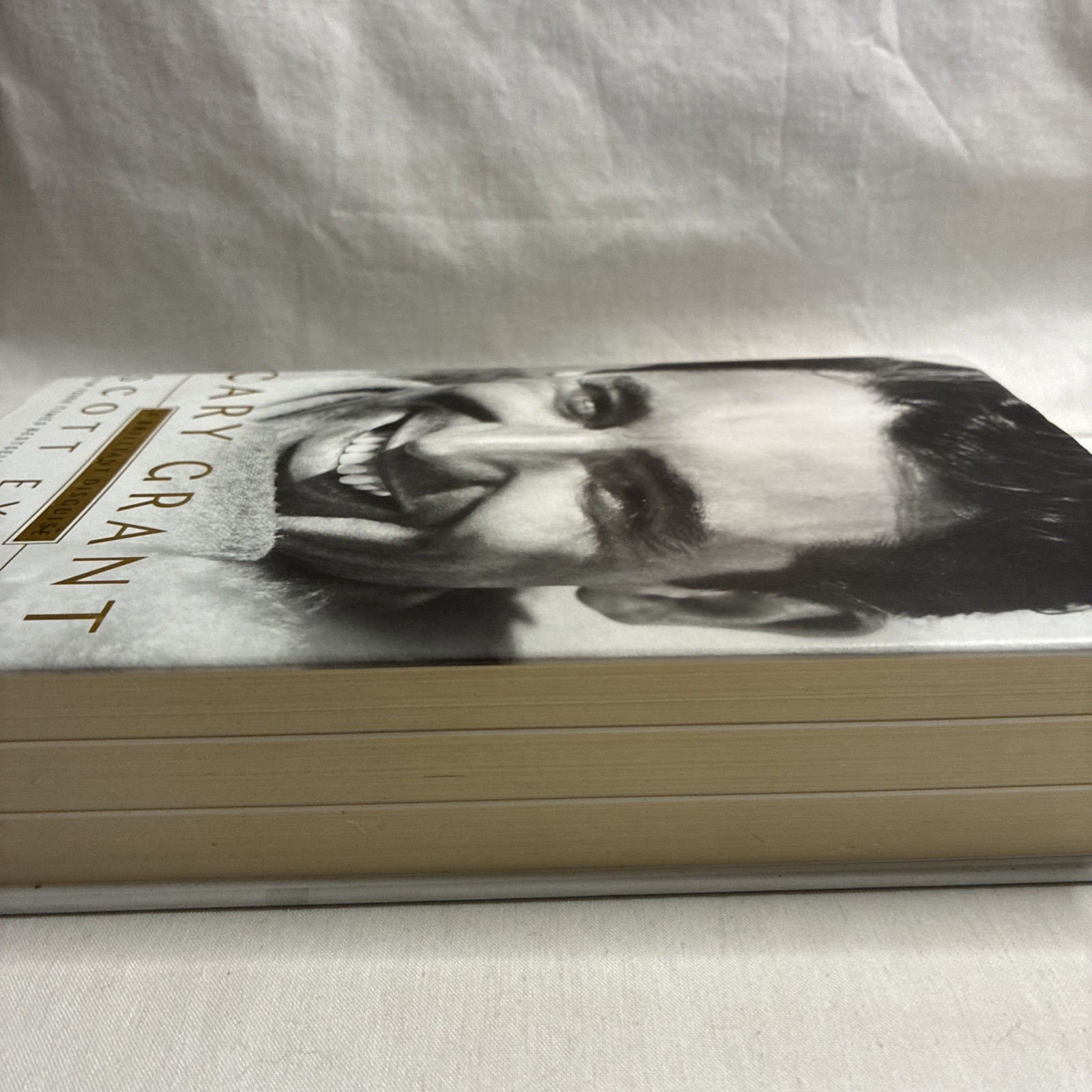 Cary Grant : A Brilliant Disguise Hardcover Scott Eyman VGC-LNC Fast Post