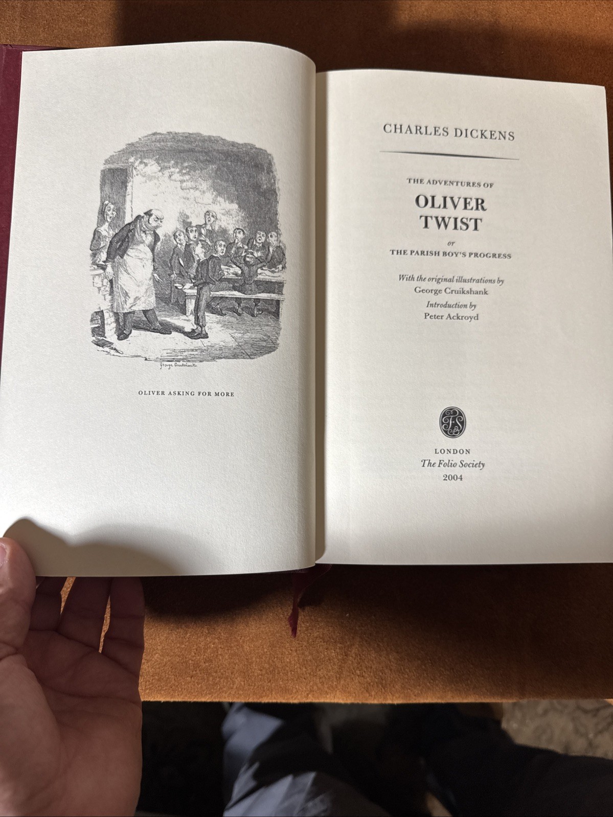Oliver Twist; Charles Dickens, Folio Society, 2004, 1/4 Leather