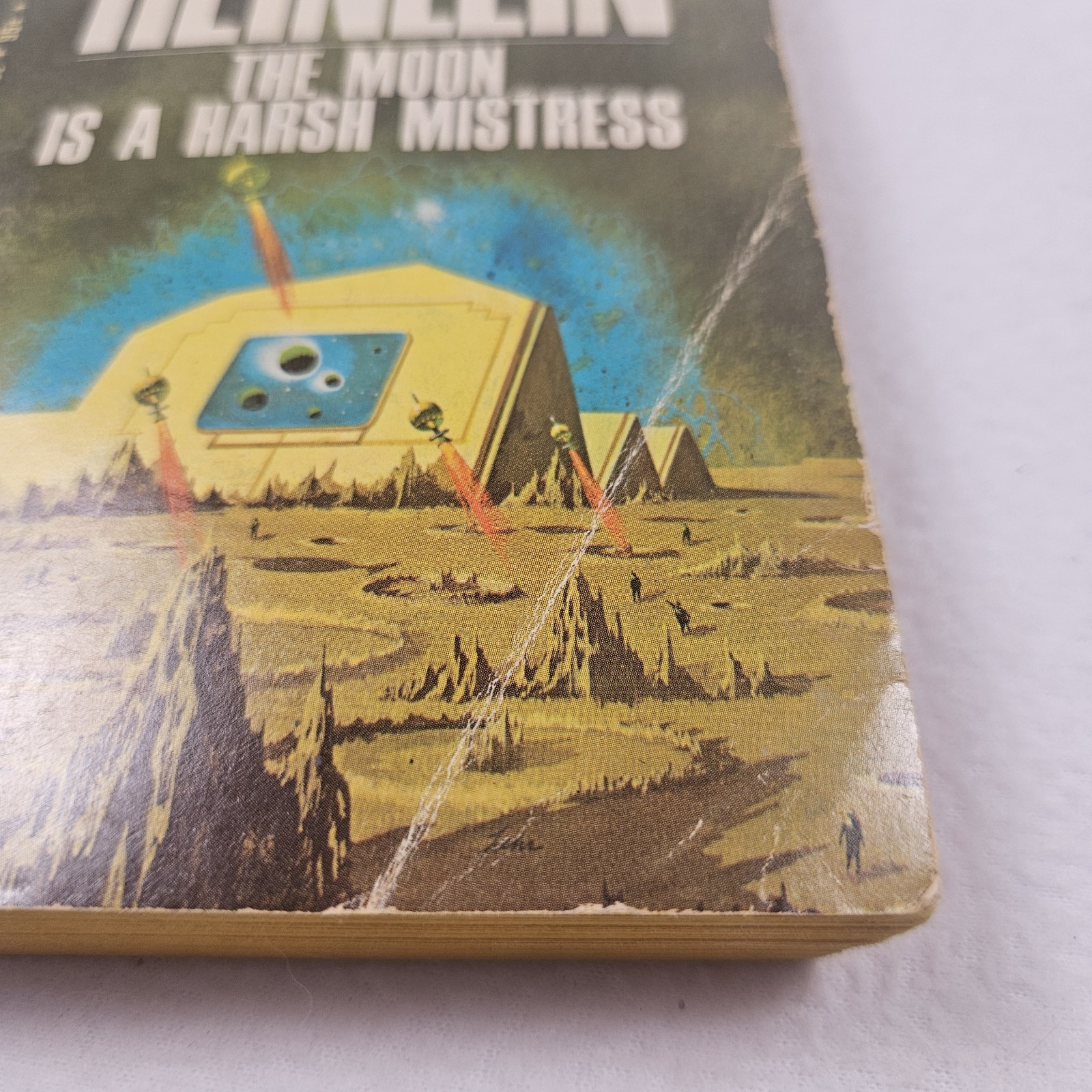 The Moon is a Harsh Mistress Robert A Heinlein 1968 PB Berkley VTG SF Medallion