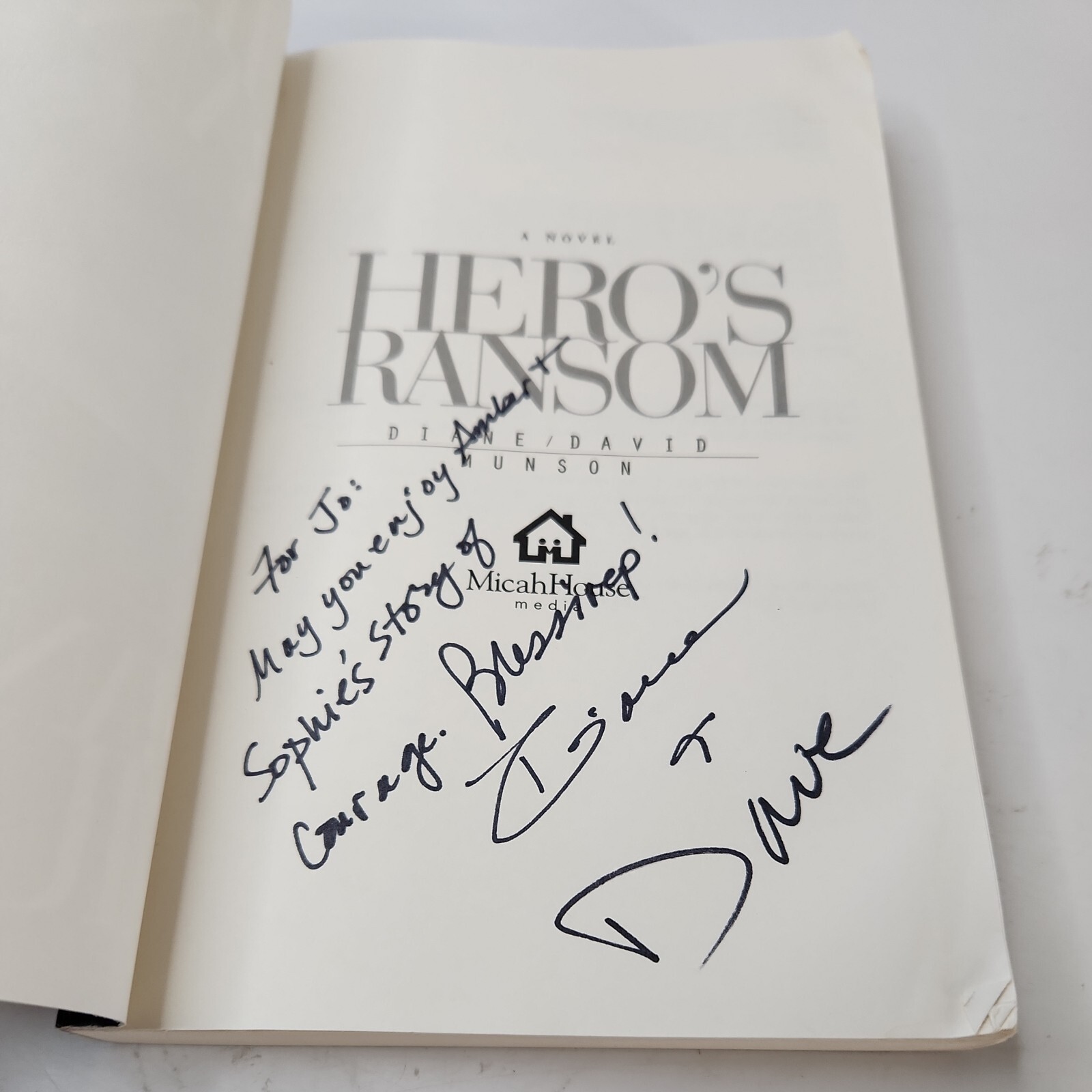 Hero’s Ransom by David Munson and Diane Munson (2010, UK- A Format Paperback)