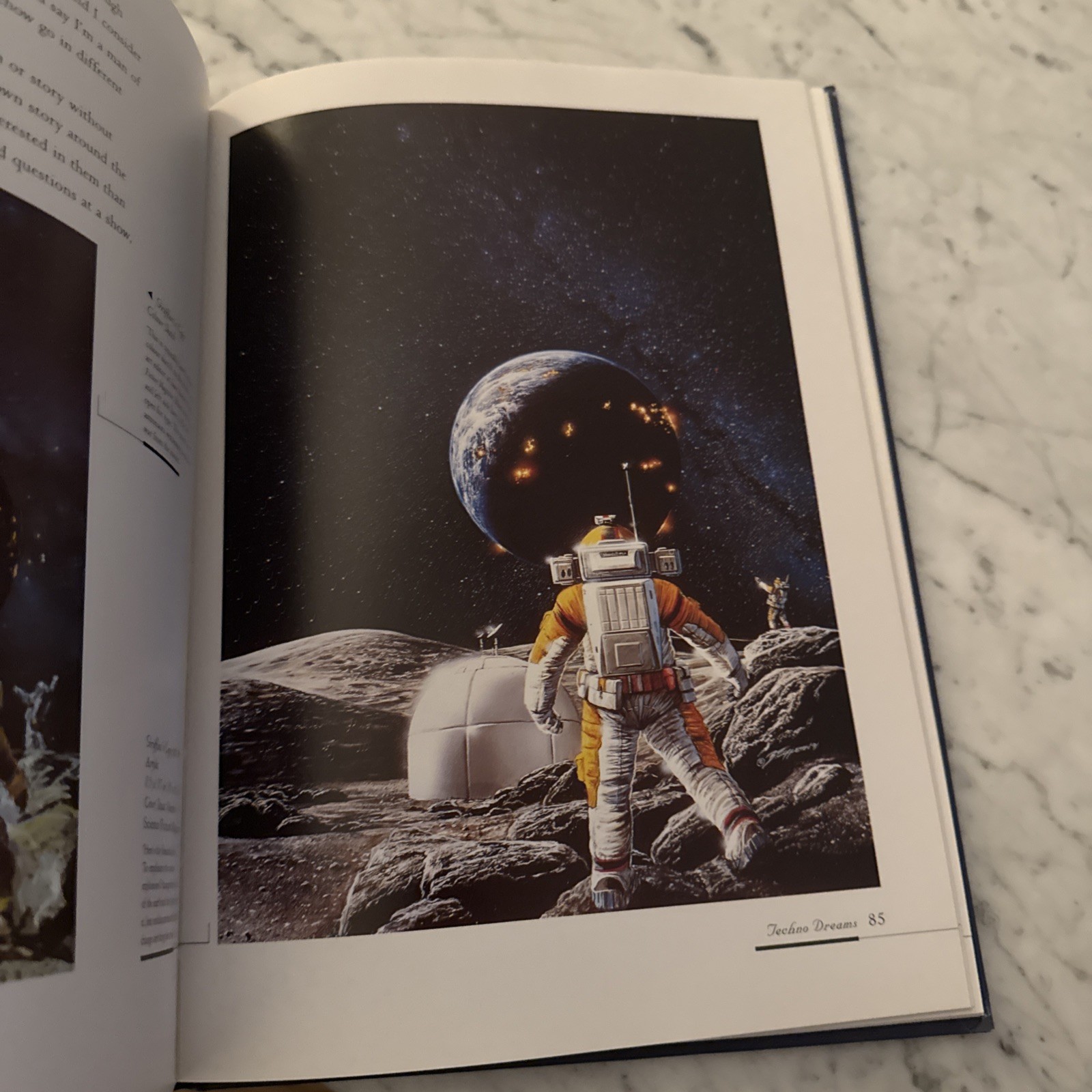 Alien Horizons: The Fantastic Art of Bob Eggleton (Signed by Artist) 1995