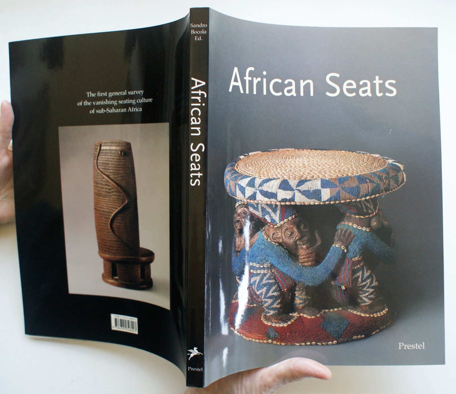 AFRICAN SEATS by Bocola , Schneebeli 2004 PB Prestel Verlag [361]