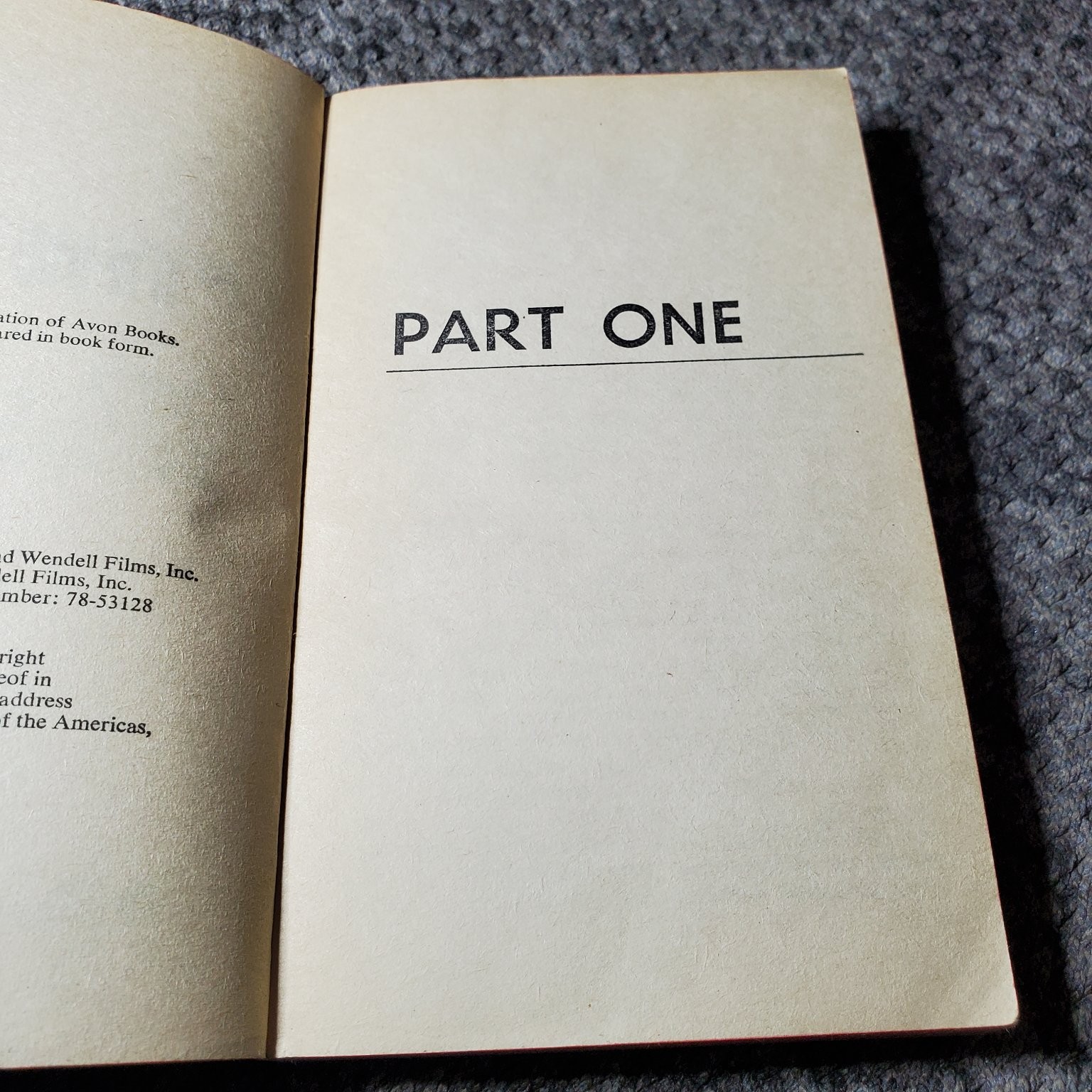 The End Carol Sturm Smith 1978 First Avon Printing Burt Reynolds Film Novel Avon