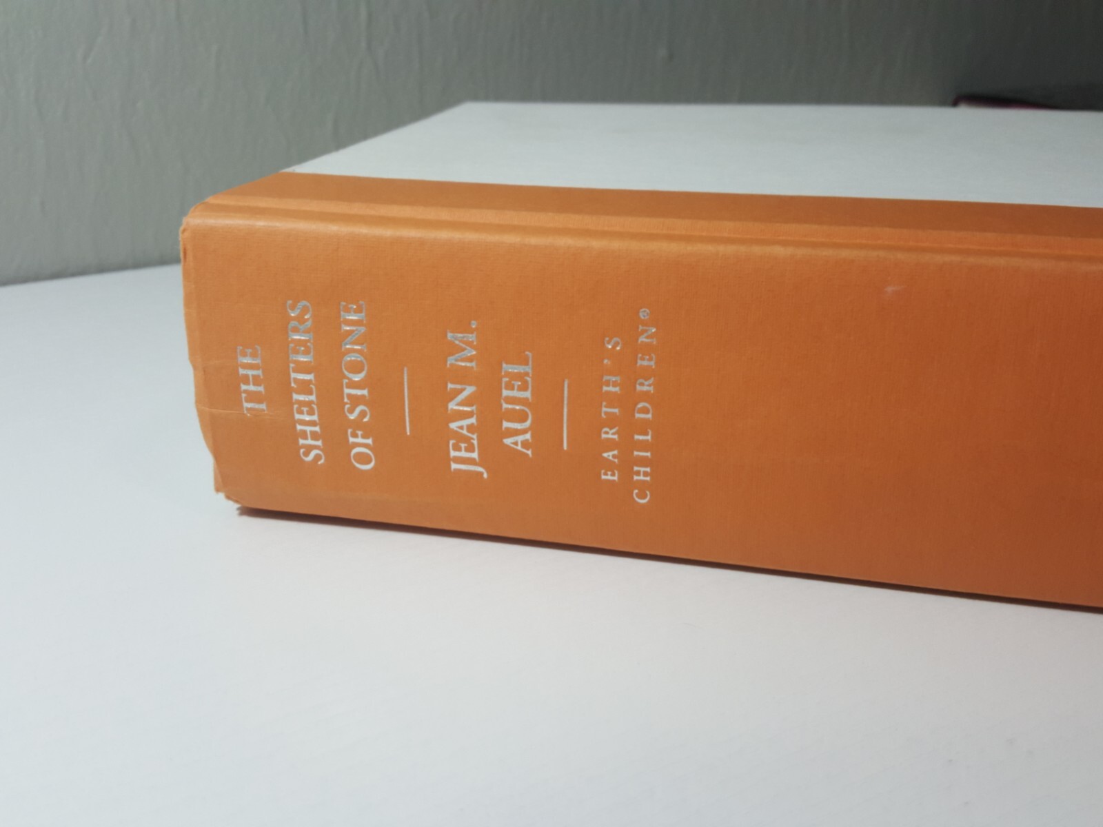 Earth’s Children Ser.: The Shelters of Stone by Jean M. Auel (2002,…