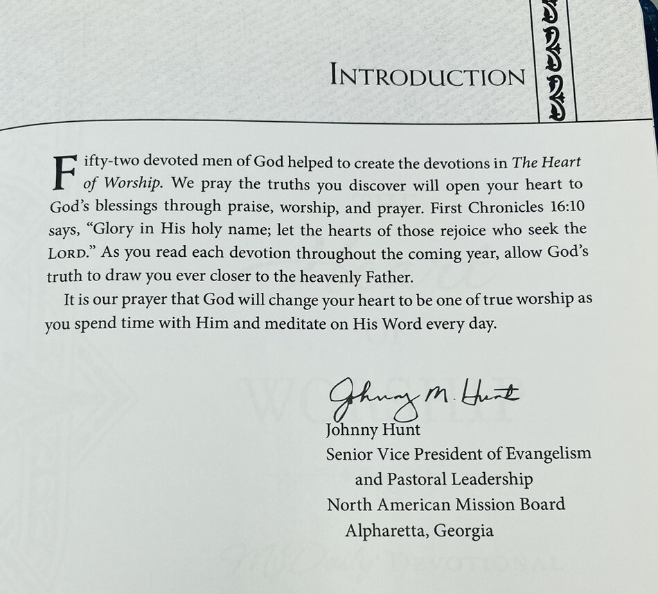 The Heart Of Worship My Daily Devotional (men) 2019 Thomas￼ Nelson Blue Leather