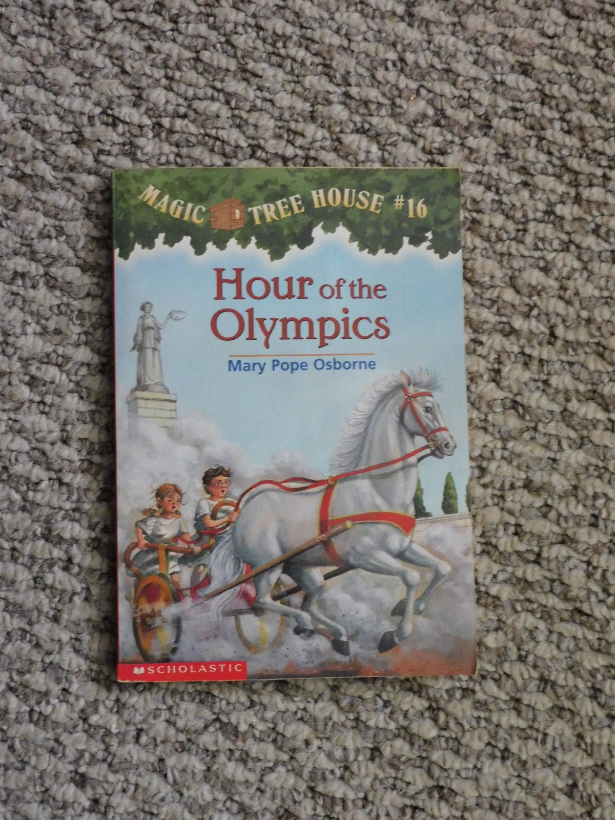 Lot of various Individual Magic Tree House Books: Mixed Publishers