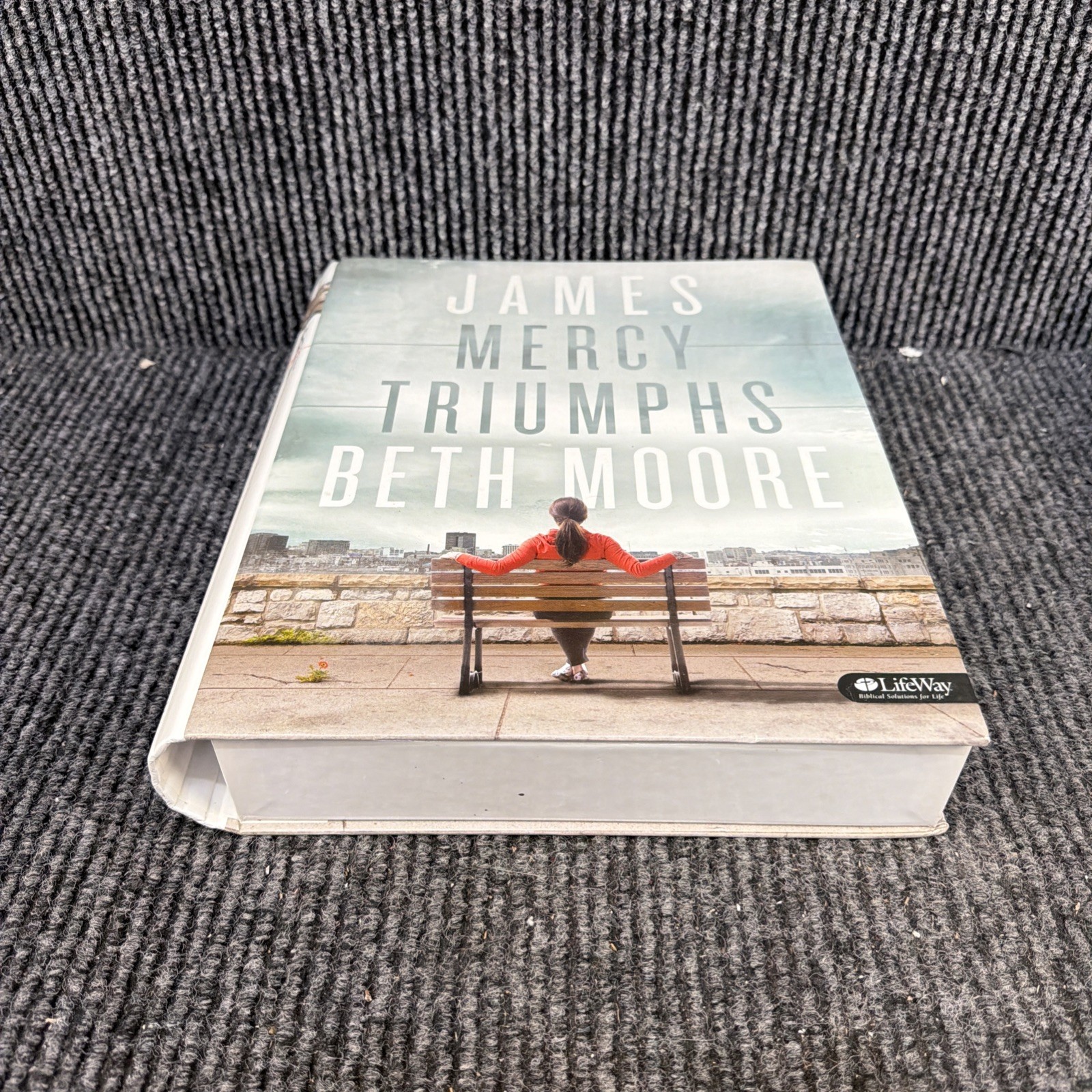 JAMES Mercy Triumphs Beth Moore Leader Kit – 6 DVDs Leader Guide Member Book