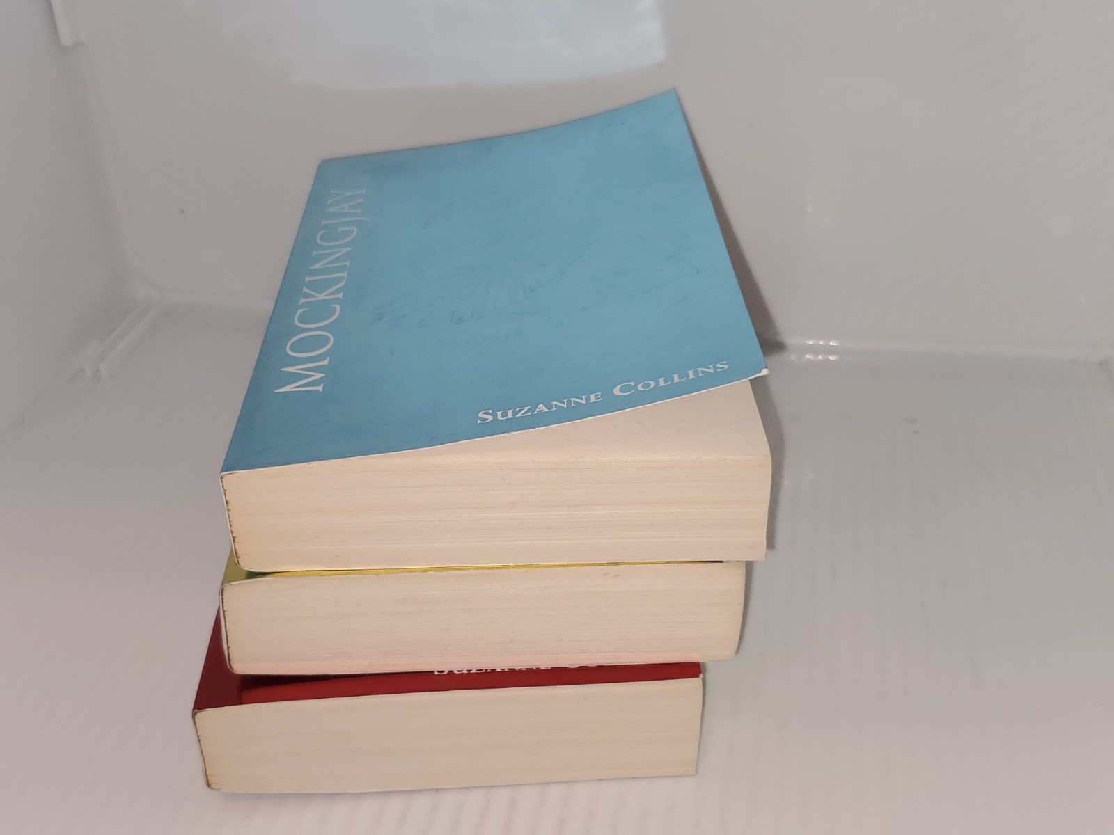 The Hunger Games Box Set: Foil Edition, Paperback by Suzanne Collins.