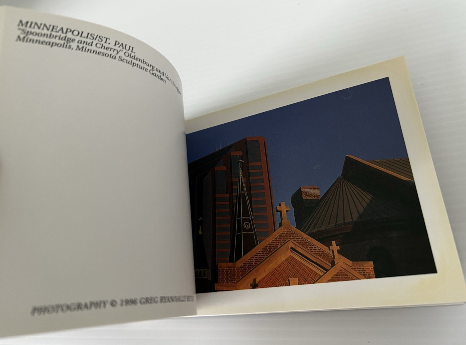 Minneapolis / St Paul Book of 21 Postcards photos by Greg Ryan, Sally Beyer 1996
