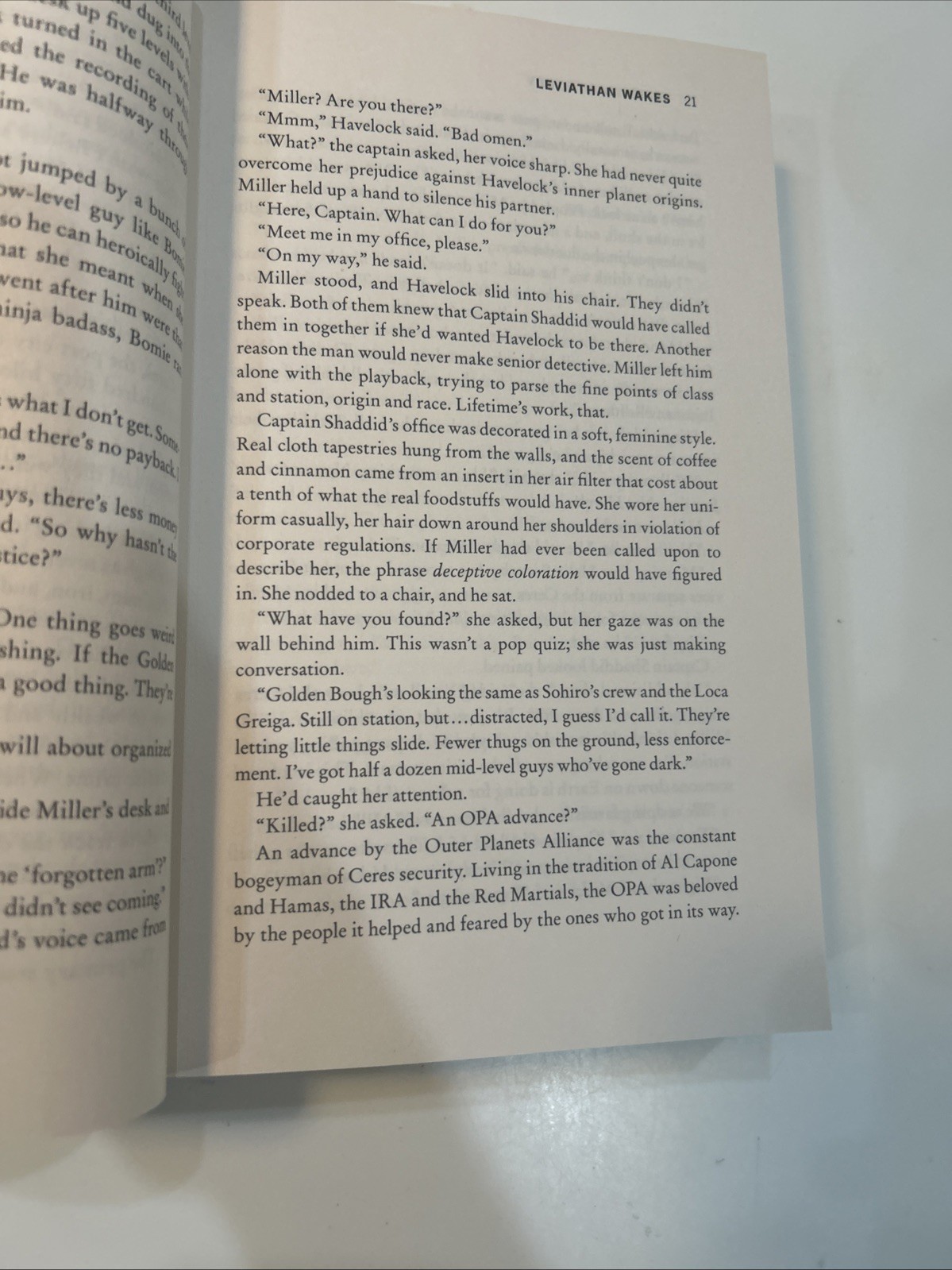 Leviathan Wakes Paperback James S. A. Corey