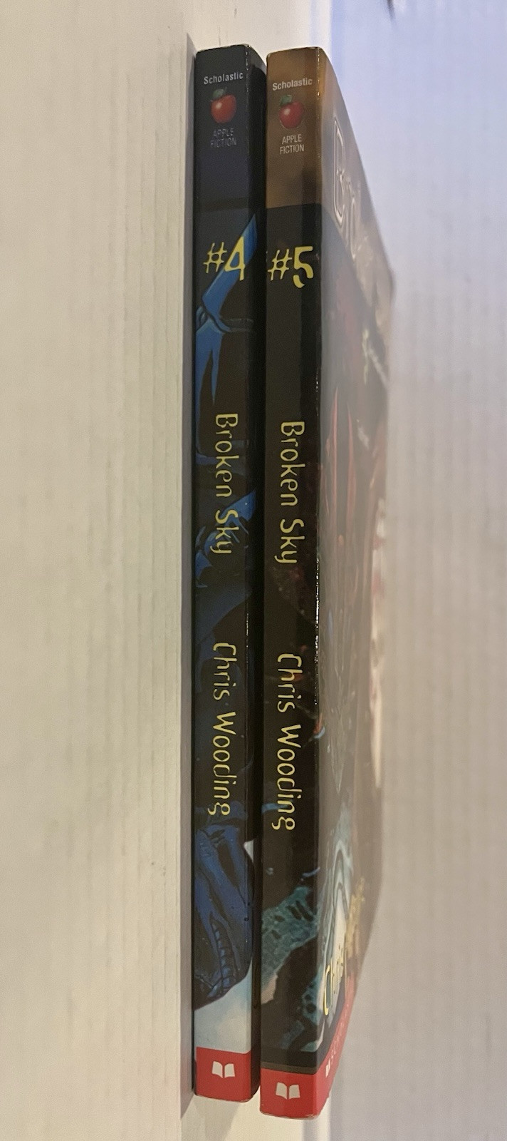 Lot Of 2 Broken Sky Series Books Chris Wooding An Action Fantasy #4&5 Scholastic