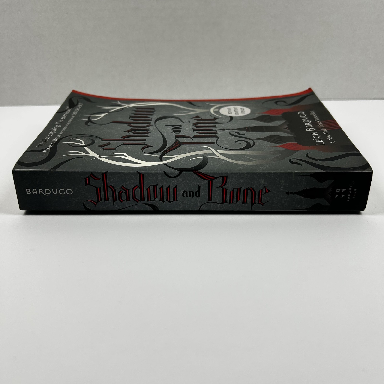 Shadow And Bone Leigh Bardugo YA Fantasy Square Fish Paperback Special Ed Book