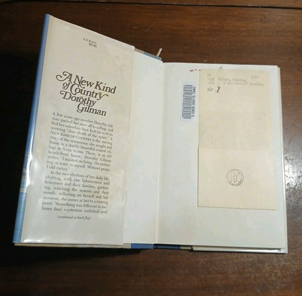 A NEW KIND OF COUNTRY By Dorothy Gilman 1st Edition 1978 HC/DJ Ex-library