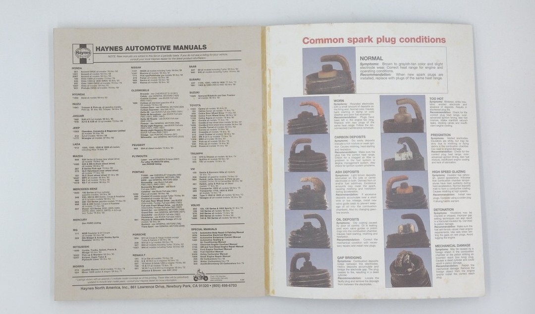 Dodge & Plymouth Vans 1971-1983 301 Pages Hayes 30065 Copyright 1987