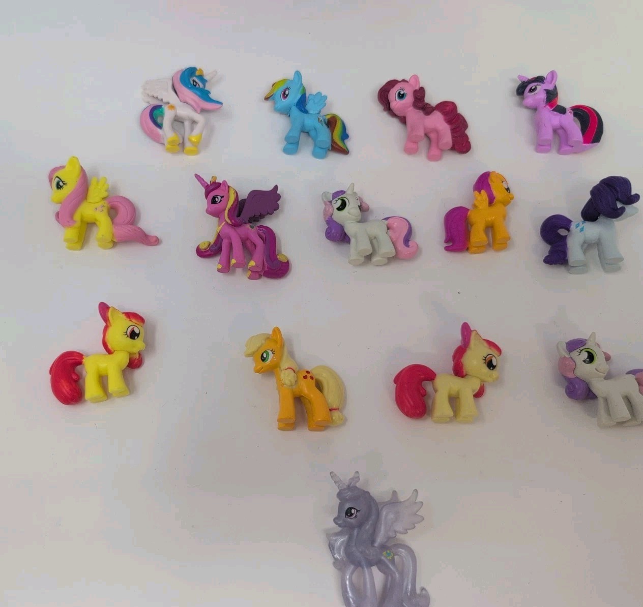 My Little Pony-My Busy Books-2016 G4 Includes 14 Figures,Book-Read Description