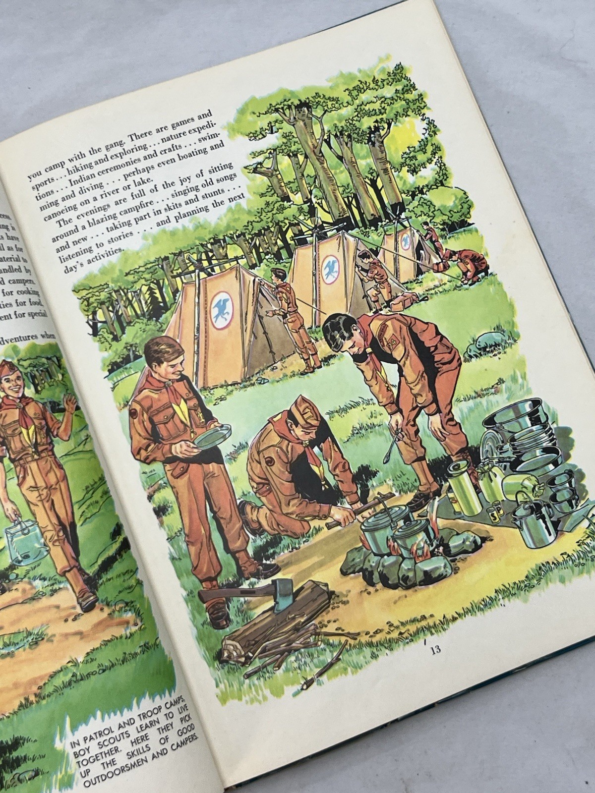 Golden Press The Golden Book of Camping and Camp Crafts HC Illustrated Lynn