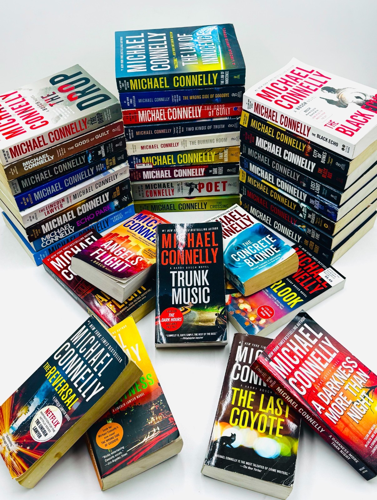 Lot of 10 Michael Connelly VG Crime Fiction Trade Paperback Books Mixed Titles