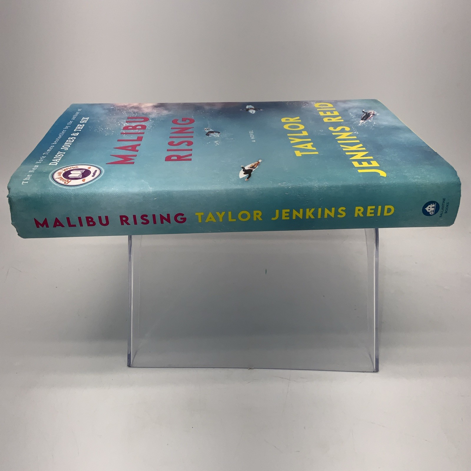 Malibu Rising: a Read with Jenna Pick : A Novel by Taylor Jenkins Reid (2021,…