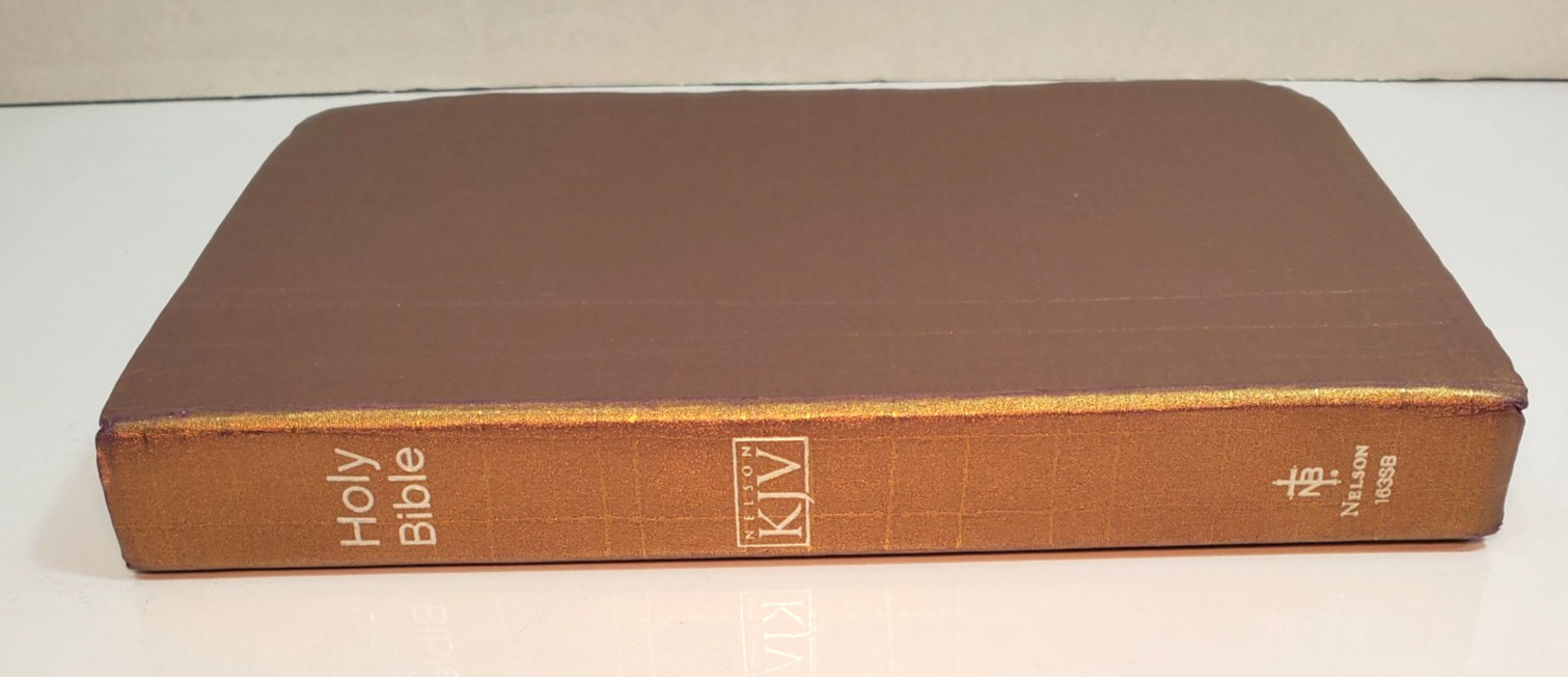 Holy Bible Red Letter Edition Gold Nelson KJV Life & Style (163SB) 1983