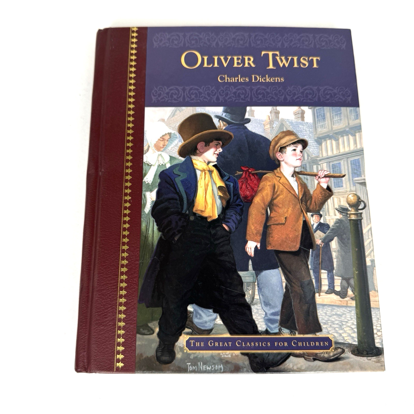 Oliver Twist – Charles Dickens The Great Classics for Children Hardcover Book