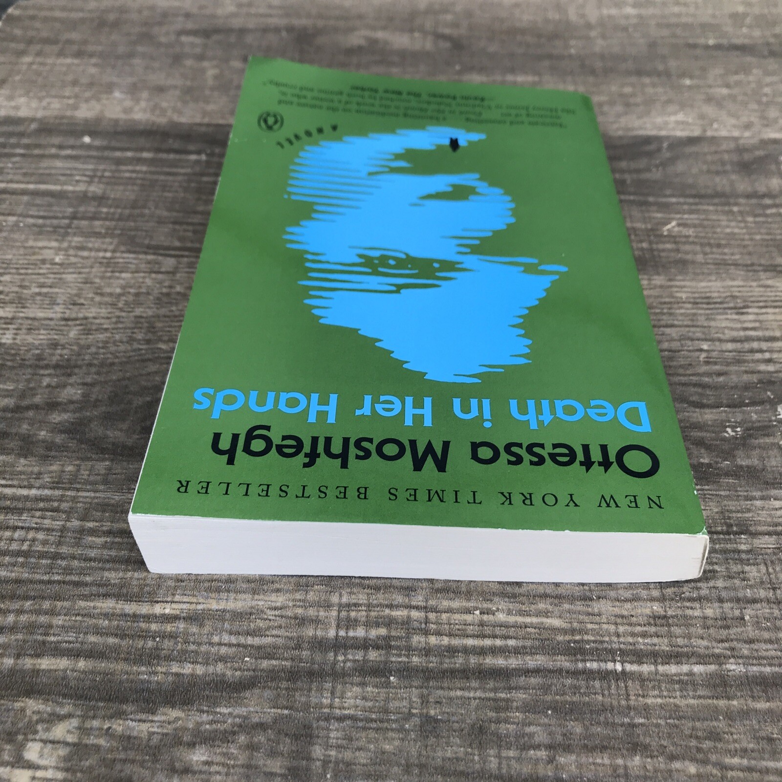 Death in Her Hands: A Novel Paperback By Moshfegh, Ottessa TPB