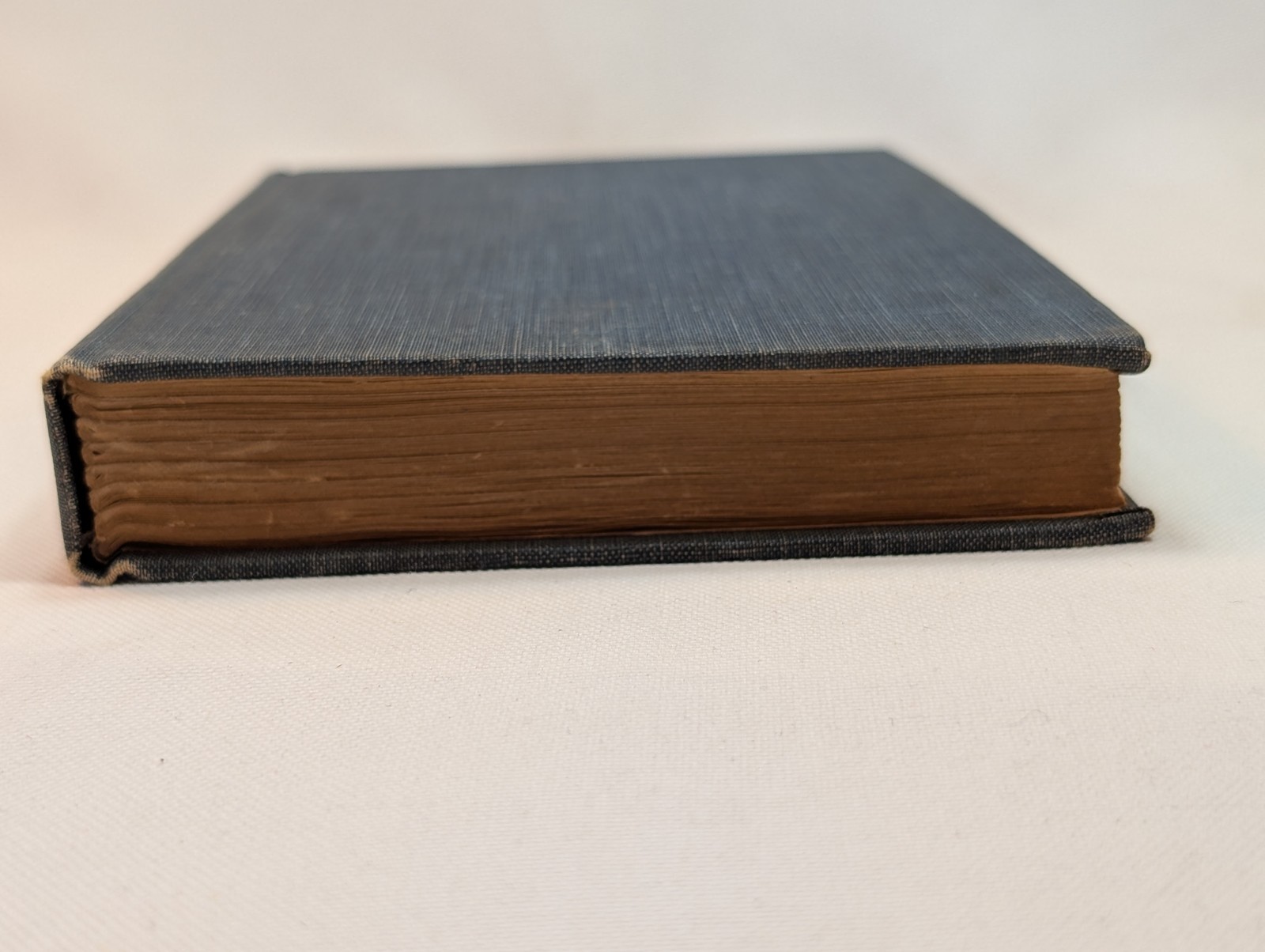 1932 Hatha Yoga ,“Yogi Philosophy of Physical Well-Being“ Yogi Ramacharaka