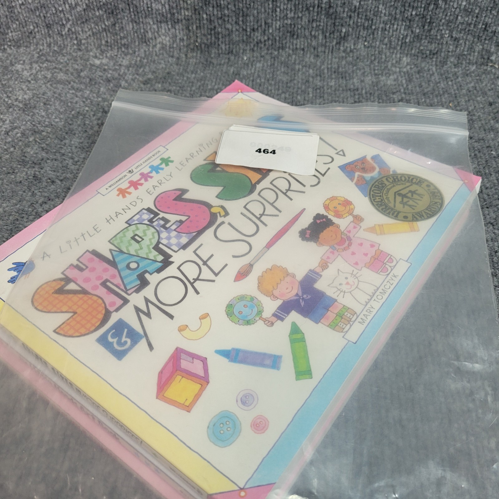 A Williamson Little Hand Books – Set of 3, Shapes/Sizes, Art, Fun with 5 Senses