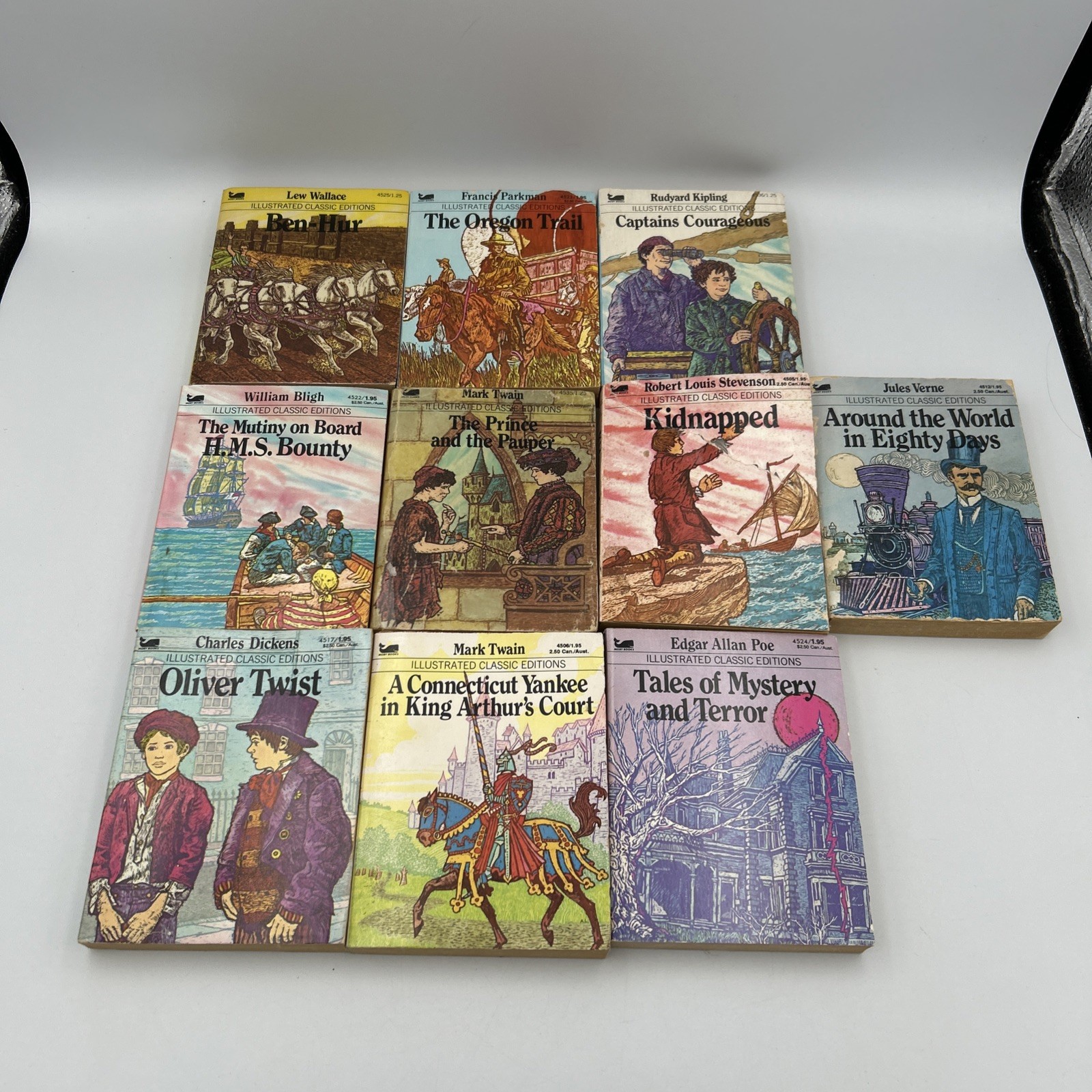 Lot Of 10 Moby Books Illustrated Classic Editions Mini Paperback Books 1970’s