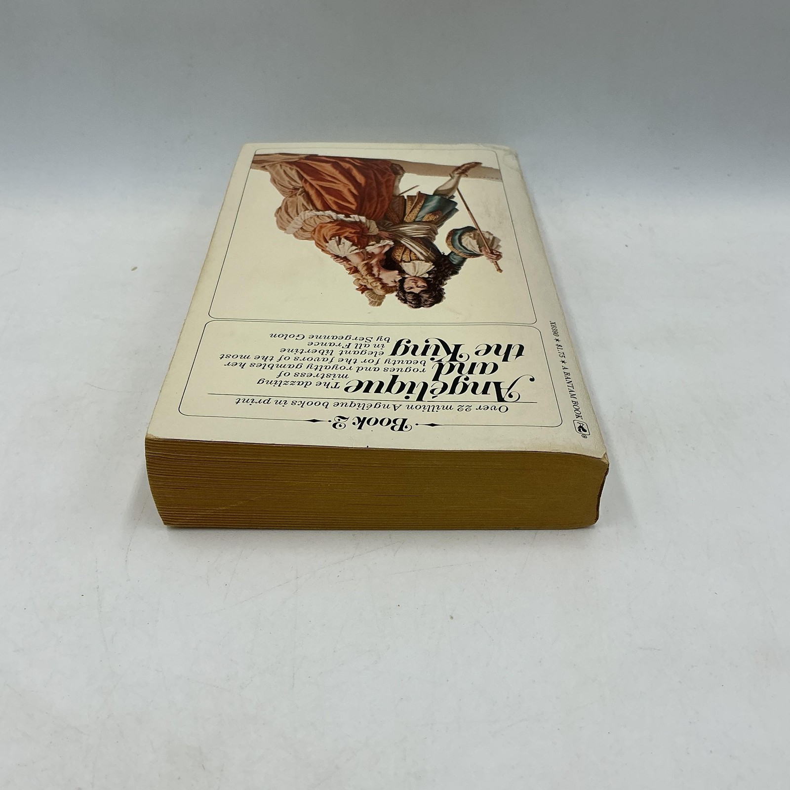Vintage Angelique And The King Sergeanne Golon Bantam Cream PB 1961 USA