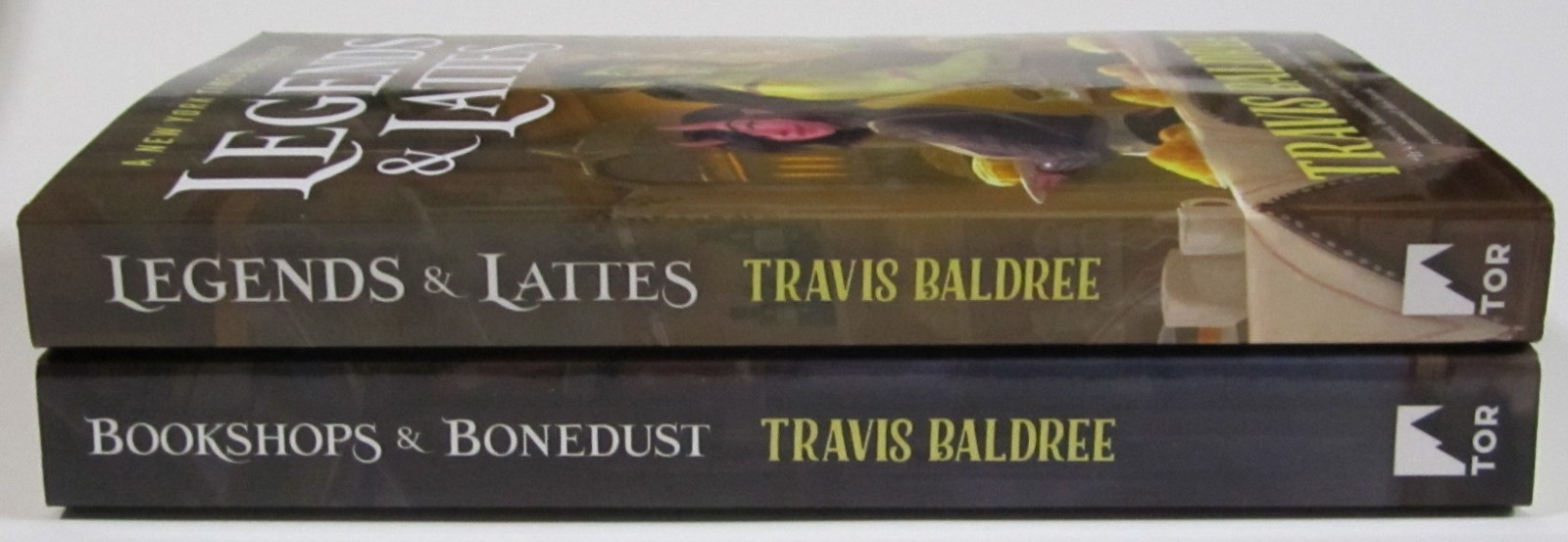 Legends & Lattes Bookshops & Bonedust Travis Baldree Trade Paperback Tor