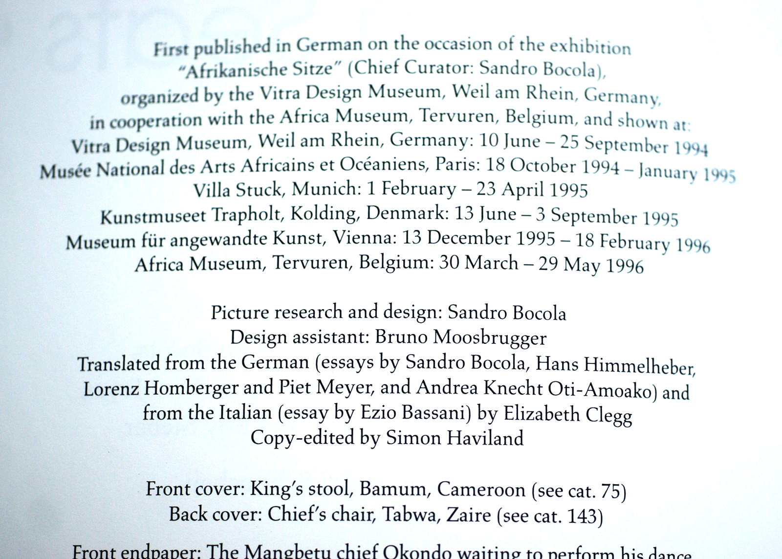 AFRICAN SEATS by Bocola , Schneebeli 2004 PB Prestel Verlag [361]