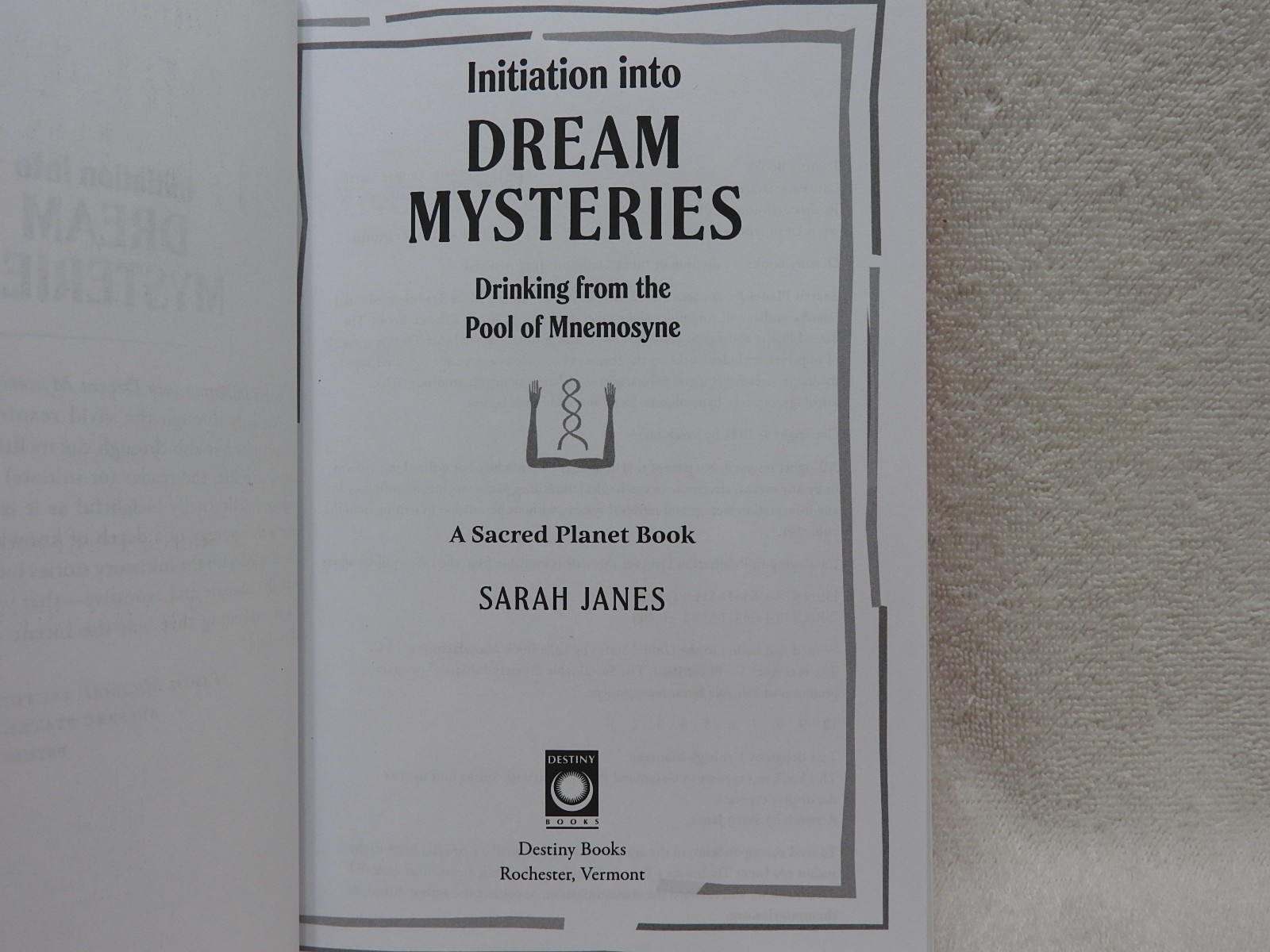 Initiation into Dream Mysteries by Sarah Janes 180 Pages Paperback 2022 👀*…..