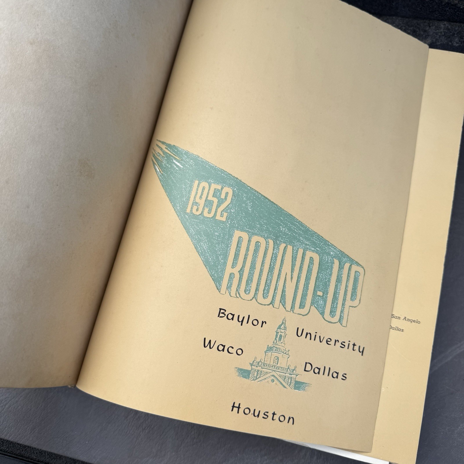 Baylor University 1952 Yearbook Round Up Annual Hardback Book Waco Texas Bears