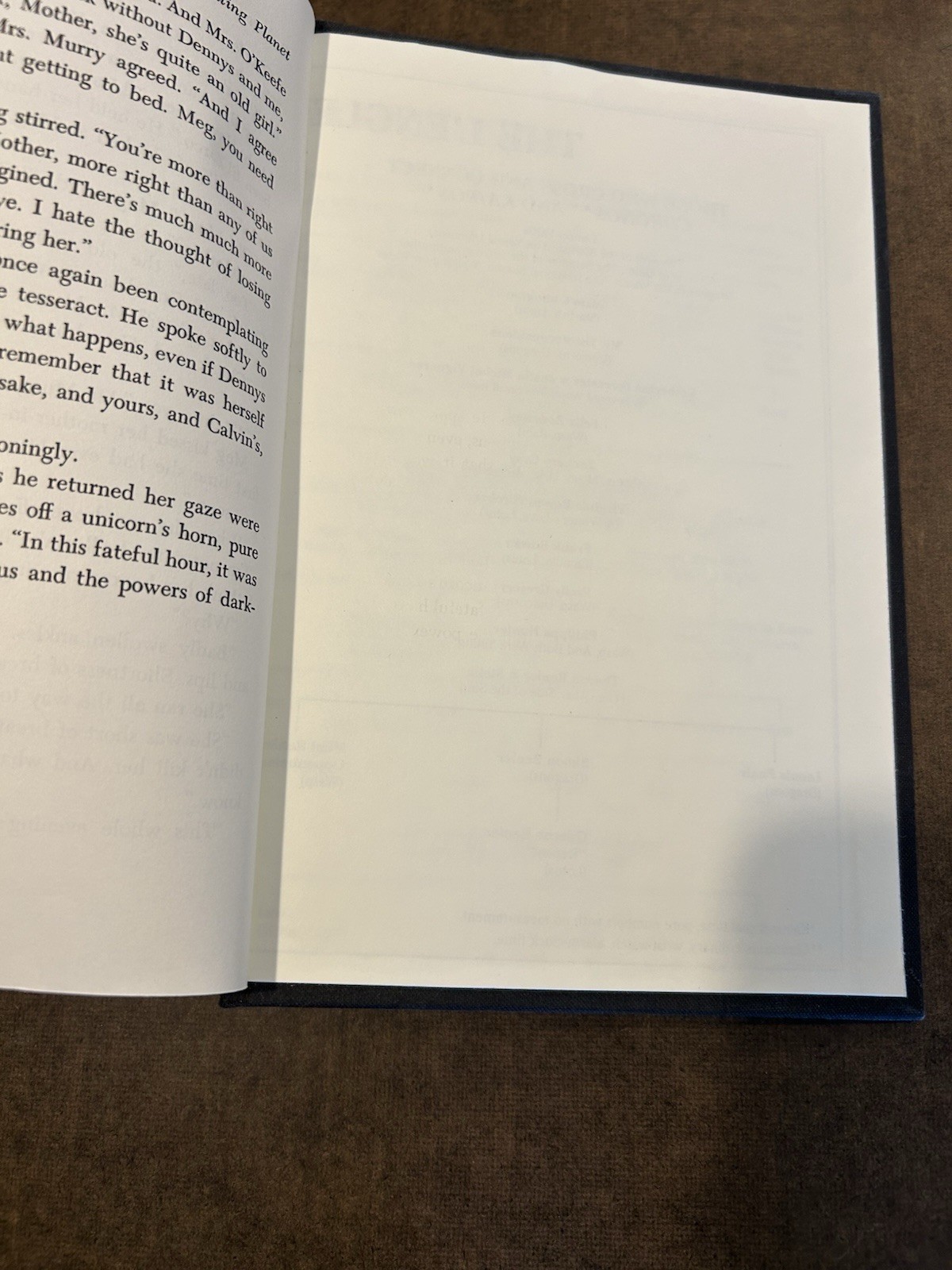 SIGNED!! A SWIFTLY TILTING PLANET Madeleine L’Engle First Ed. 13th Print 1978