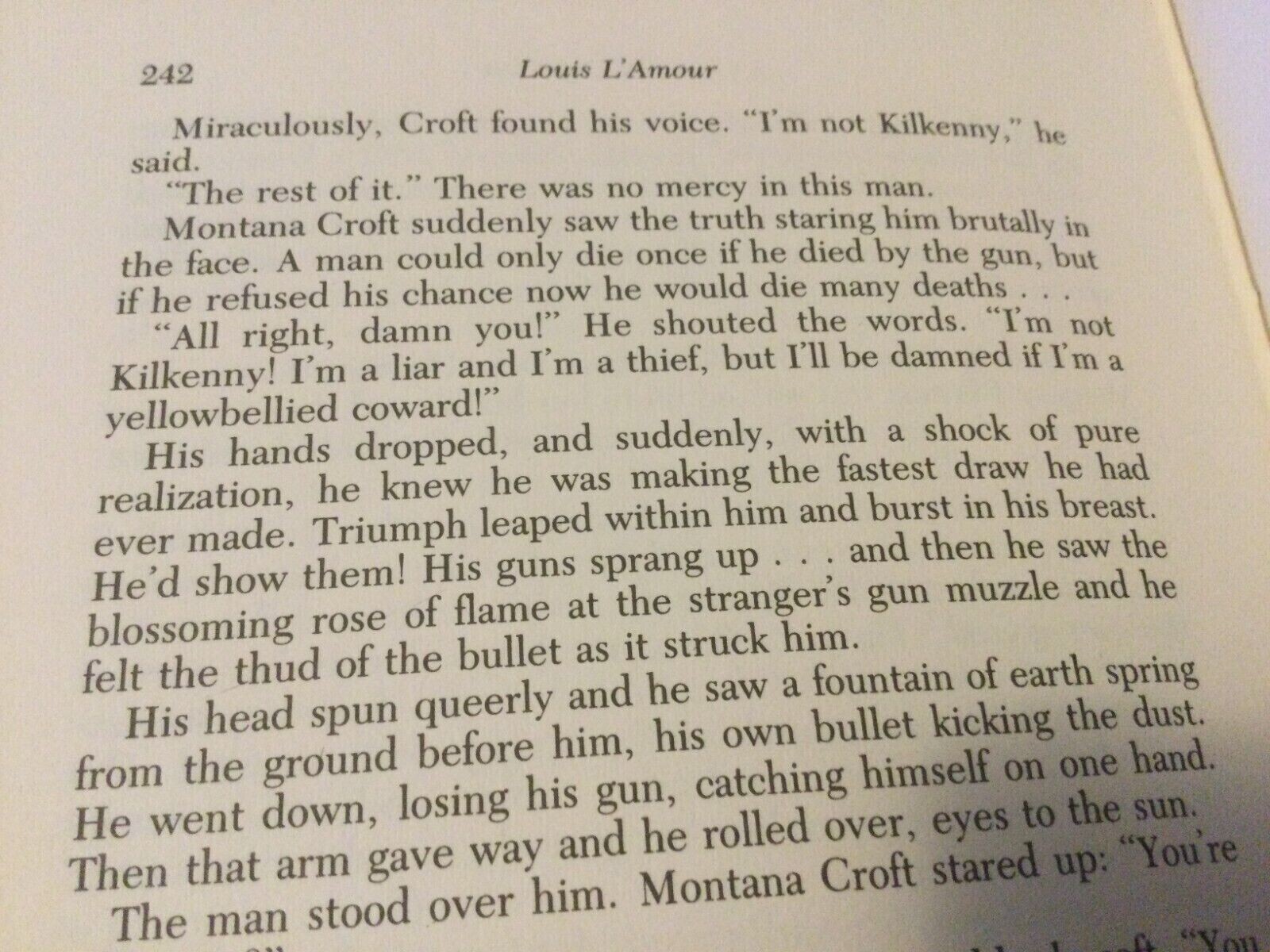 Vintage Louis L’Amour Leatherette Book „Dutchman’s Flat “ 242 pages