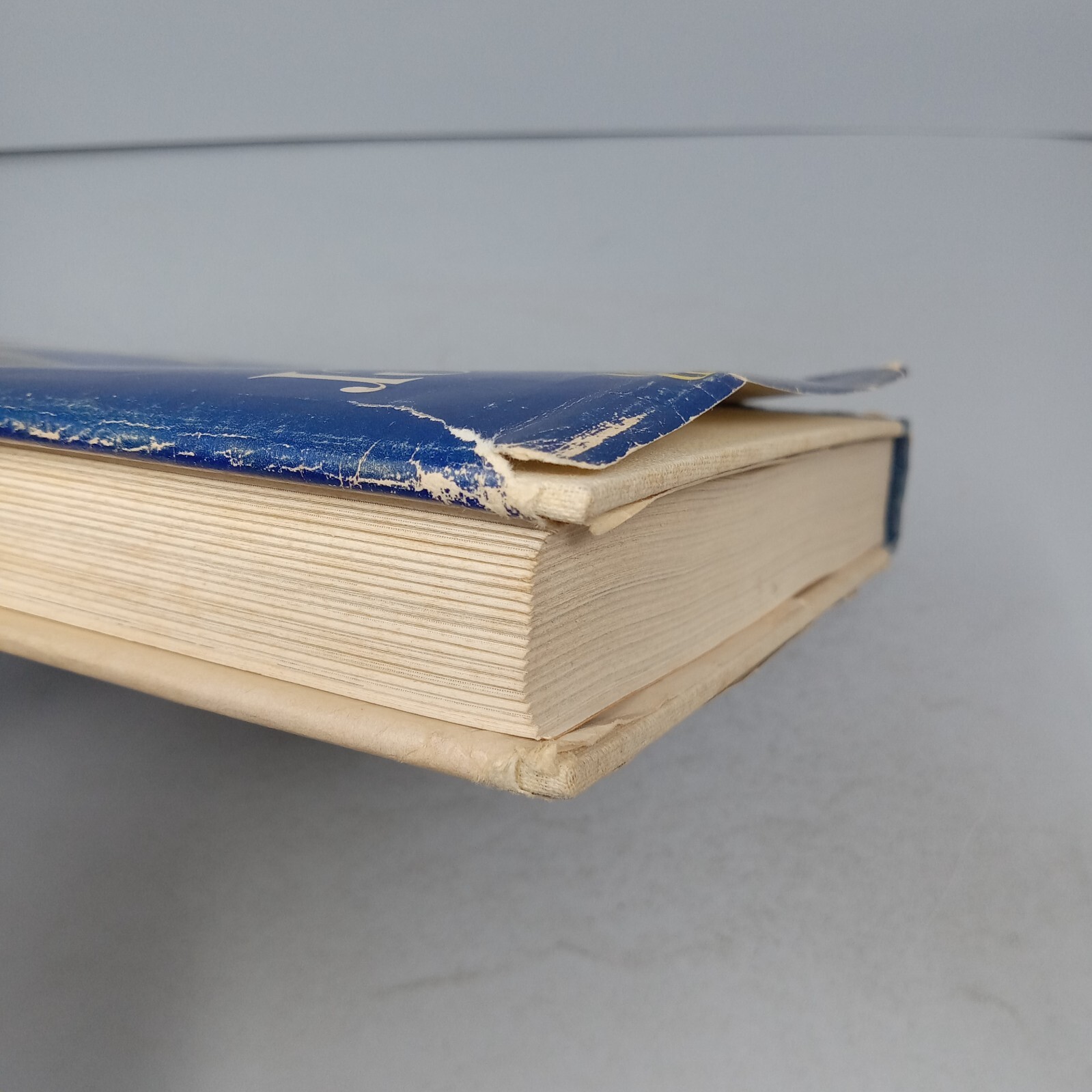 The Proper Yacht: 1970 Macmillan Company Hardcover by Arthur Beiser