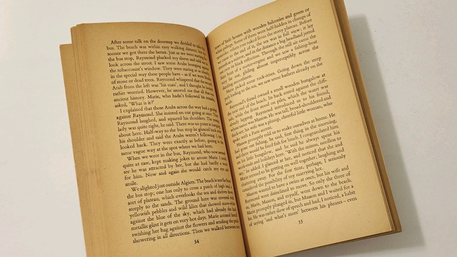 Albert Camus – The Outsider 1964 Penguin Modern Classics PB Book