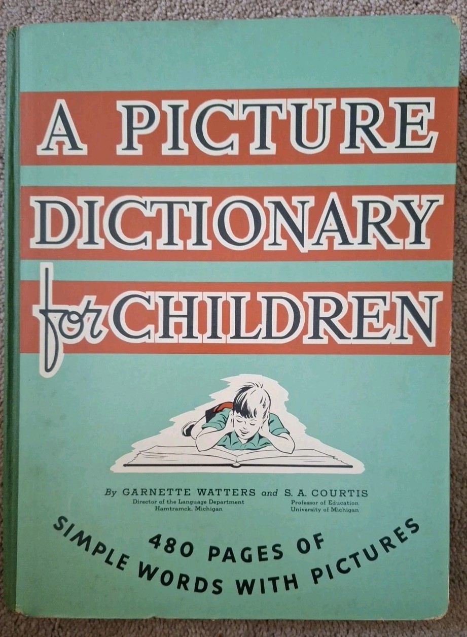 1939 Picture Dictionary for Children with DUST JACKET. 480 pages Simple Words.