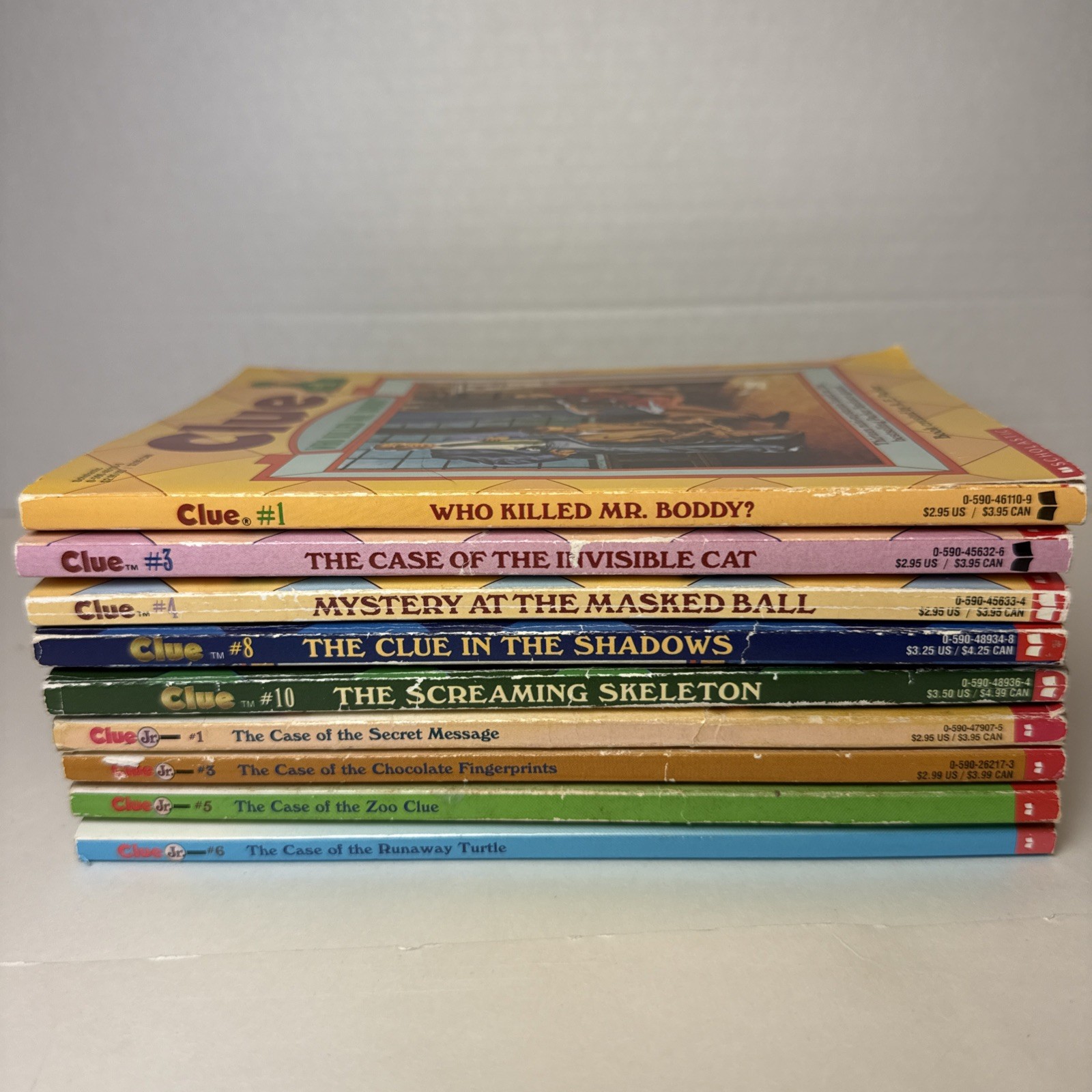 Lot of 9 Vtg. CLUE (1,3,4,8,10) & CLUE Jr. (1,3,5,6) A.E Parker Books 1990s