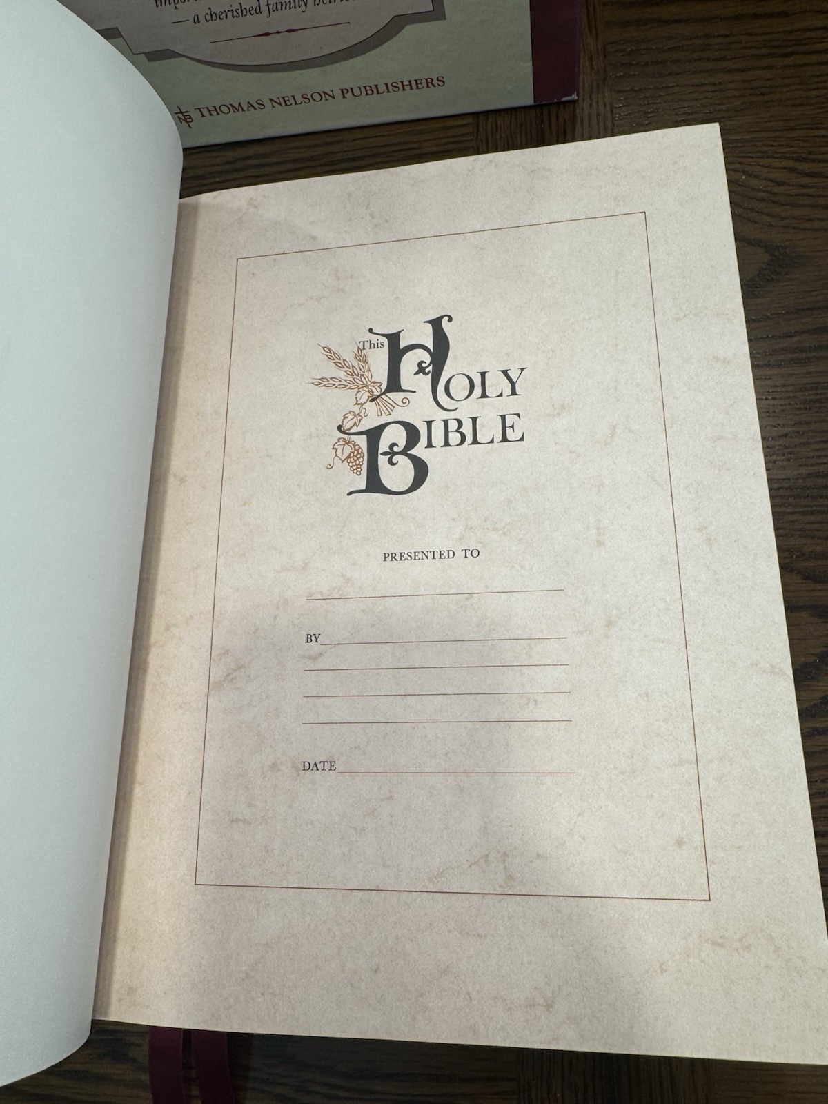 Like New! KJV Family Reference Bible Nelson 158BG Bonded Leather W/Box