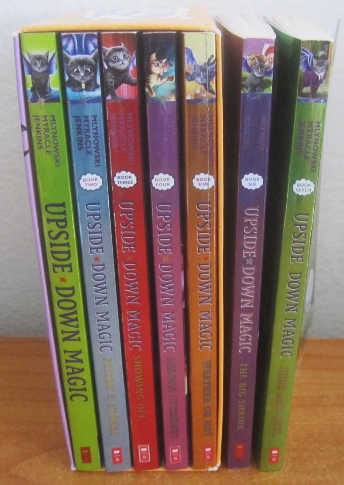 LOT OF 7 UPSIDE DOWN MAGIC CAT CHAPTER BOOKS AGES 6-9