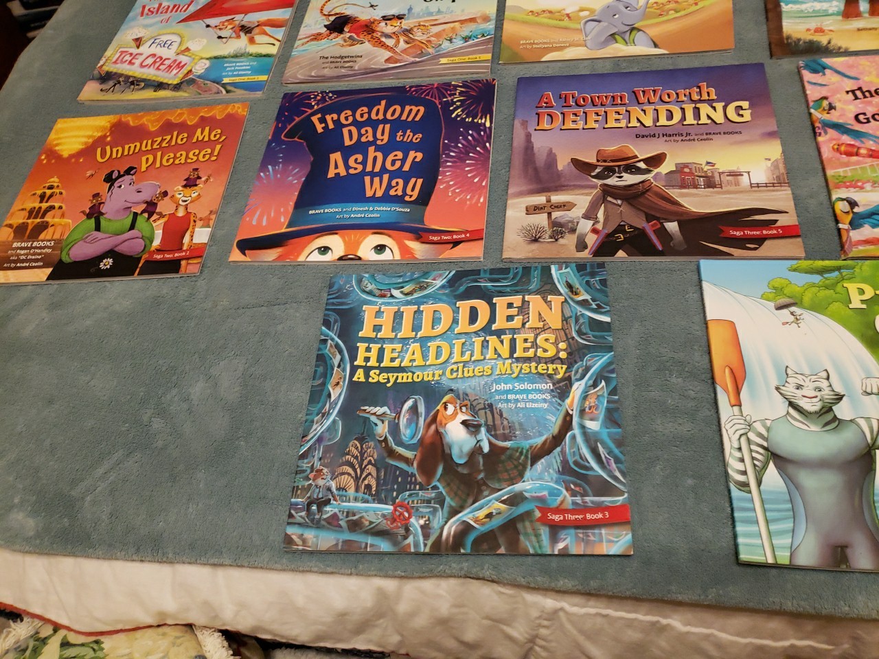Lot of 17 Brave Books Mixed Saga 1 2 3