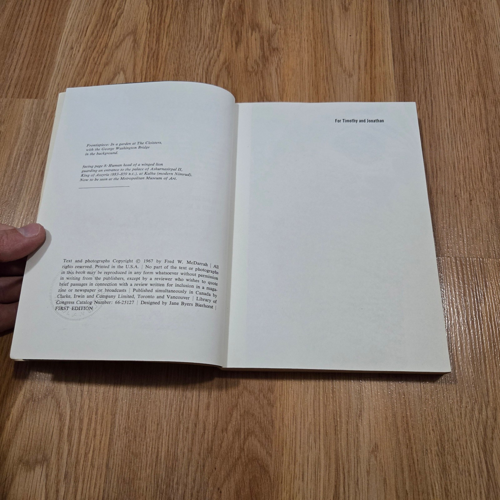 Museums in New York Fred W. McDarrah Book VTG Dutton 1967 NYC NY Reference Guide