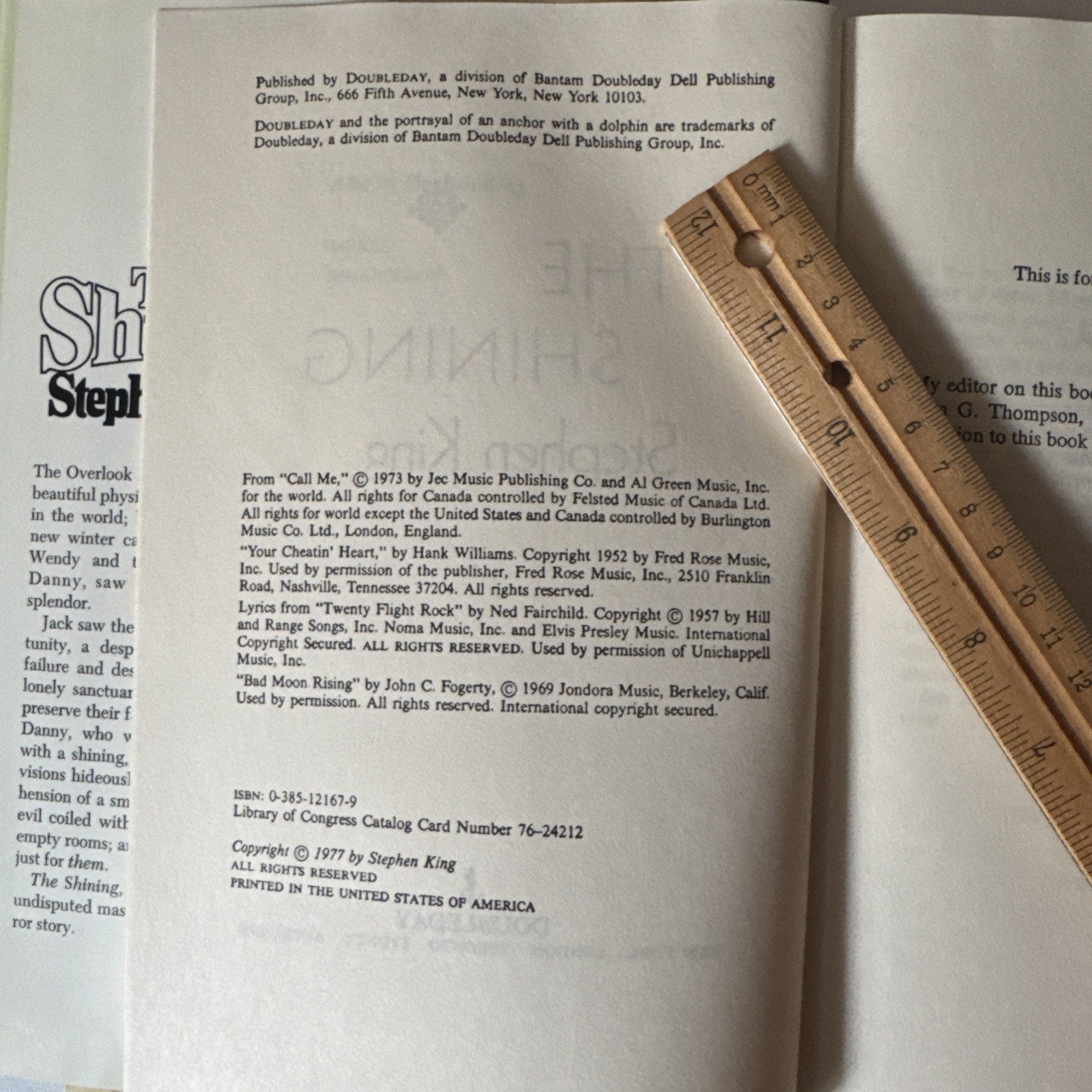 Hardcover – „The Shining“ by Stephen King – Printed 1977 Doubleday 1st Edition