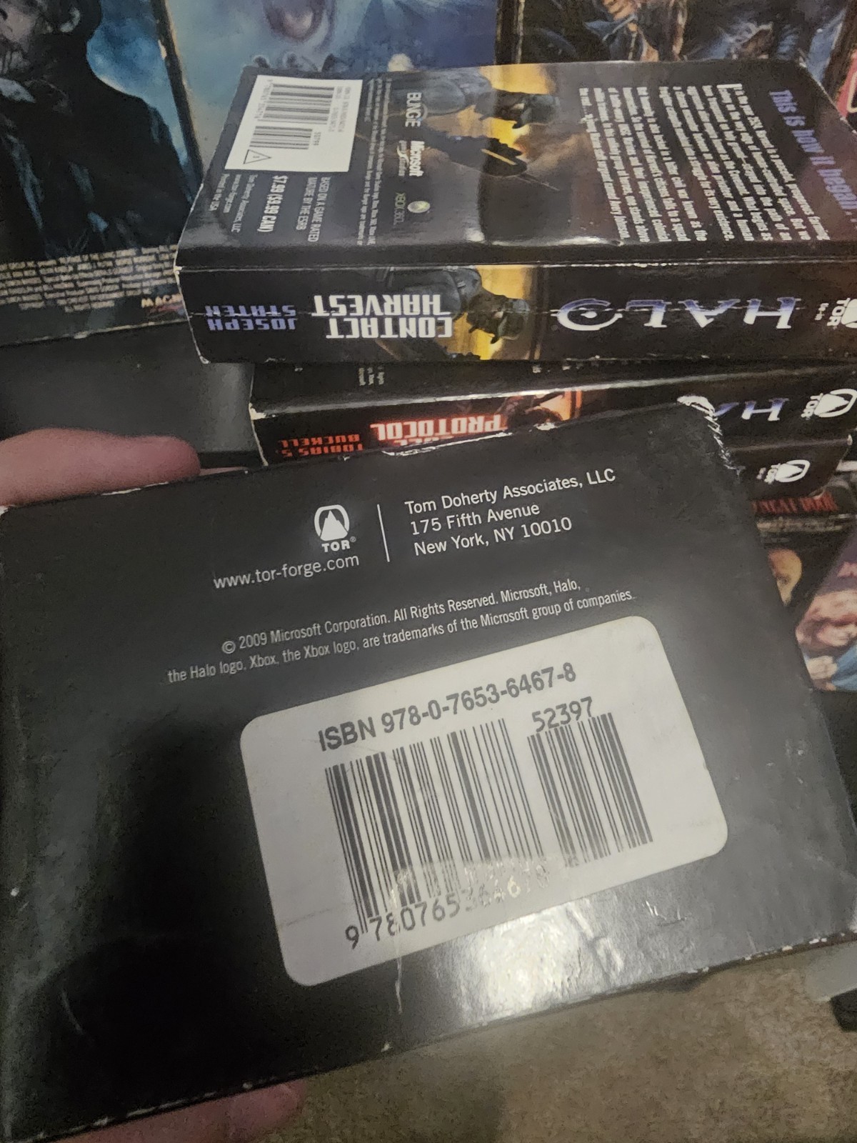 Halo Book Box Set 2009 *read description *