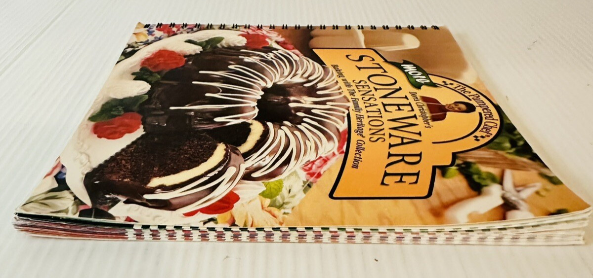 Stoneware Sensations Pampered Chef 1999 Illustrated Cooking and Bakeware Guide