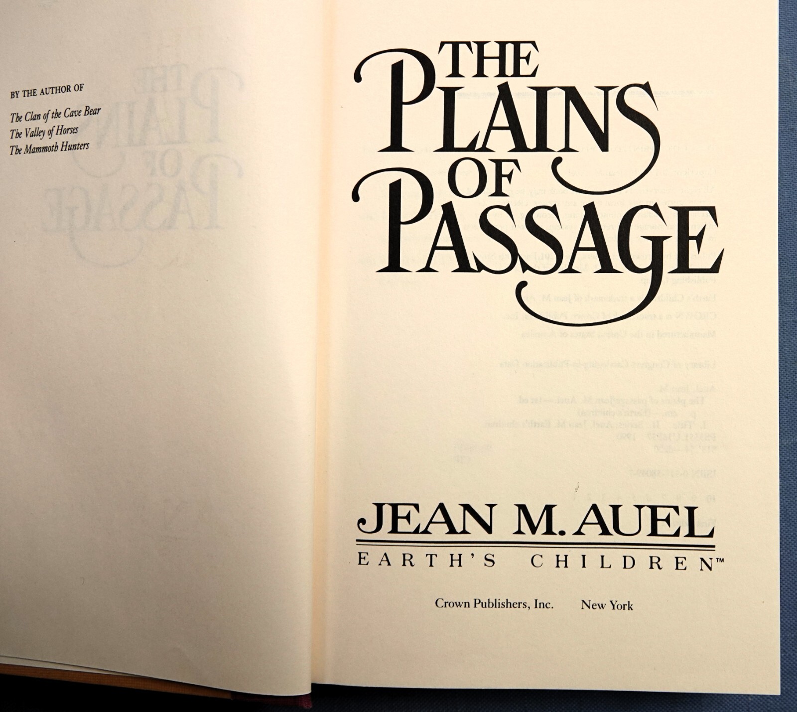 Earth’s Children Ser.: The Plains of Passage by Jean M. Auel 1990 HC/DJ 1st Ed