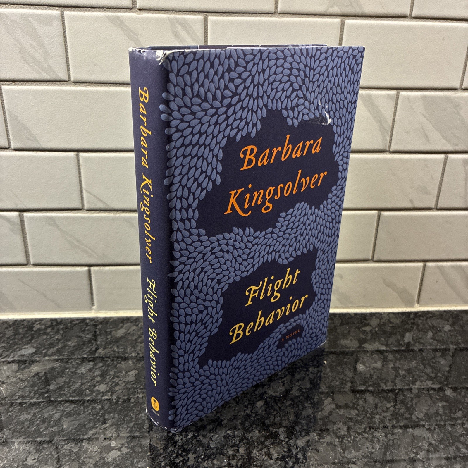 Barbara Kingsolver – FLIGHT BEHAVIOR – First Edition HB (2012)