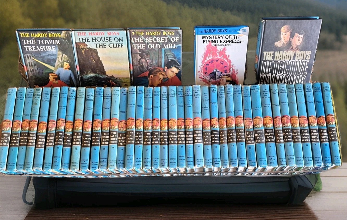 Vintage 1960s–1970s Hardy Boys Books Lot of 43 Grosset & Dunlap Blue Spine